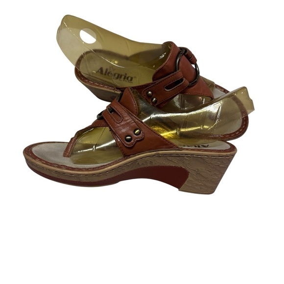 Alegria Lola Sandals Womens size 37 or US 7M Cognac Leather Wedge T Strap Style - Picture 5 of 10